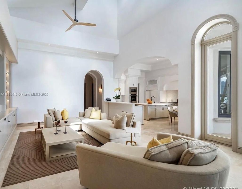 Interior, Kitchen, Living room, Recessed Lighting, Stainless Steel Appliances