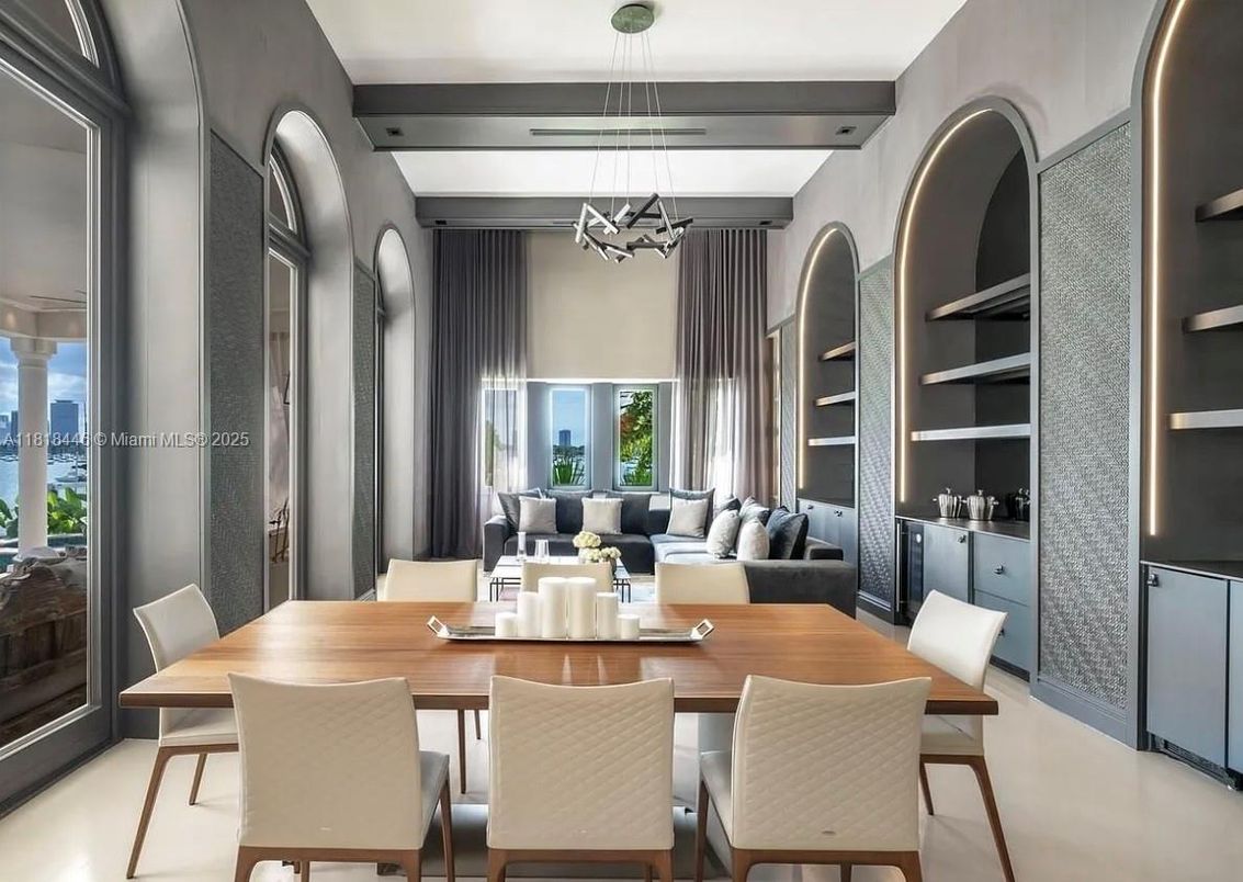 Dining room, Interior, Living room, Pendant Lights