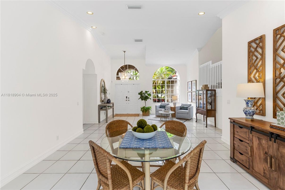 Dining room, Interior, Living room, Pendant Lights, Recessed Lighting