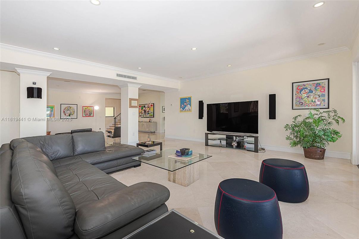 Interior, Living room, Recessed Lighting