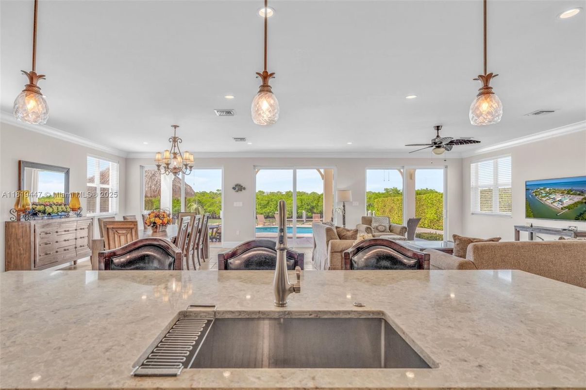 Chandelier, Dining room, Interior, Pendant Lights, Recessed Lighting