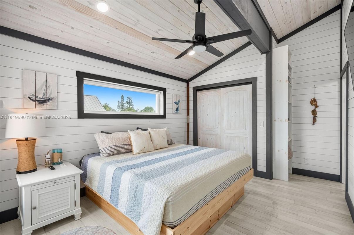 Bedroom, Interior, Wooden Ceilings, Wood Texture Flooring