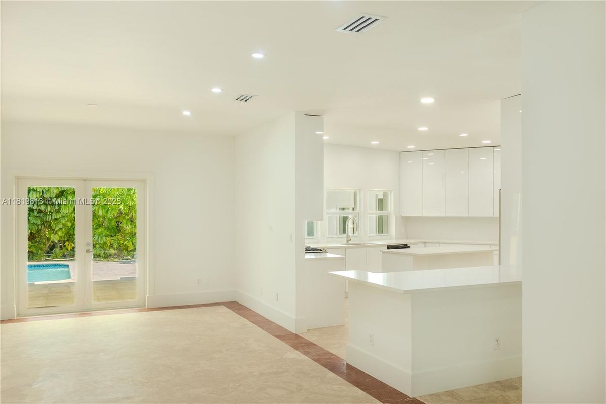 Empty room, Interior, Kitchen, Recessed Lighting