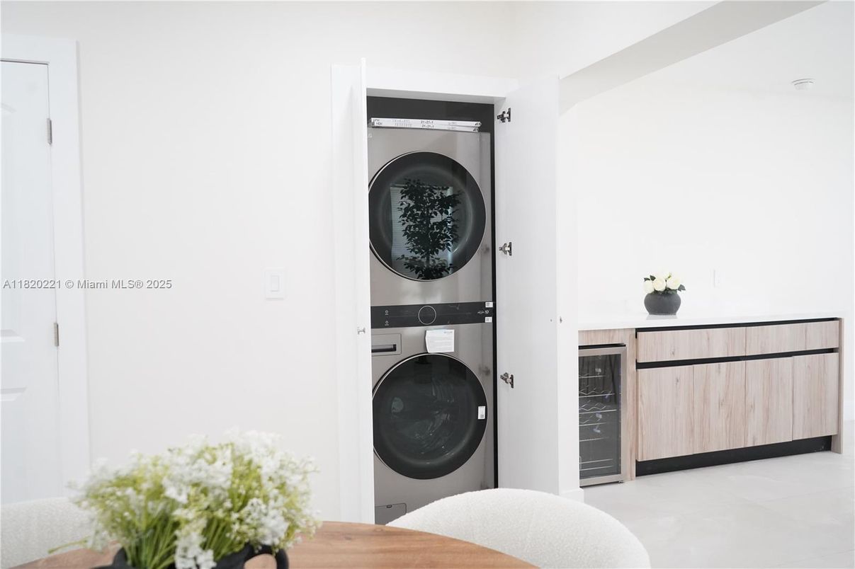 Interior, Utility Closets, Washer