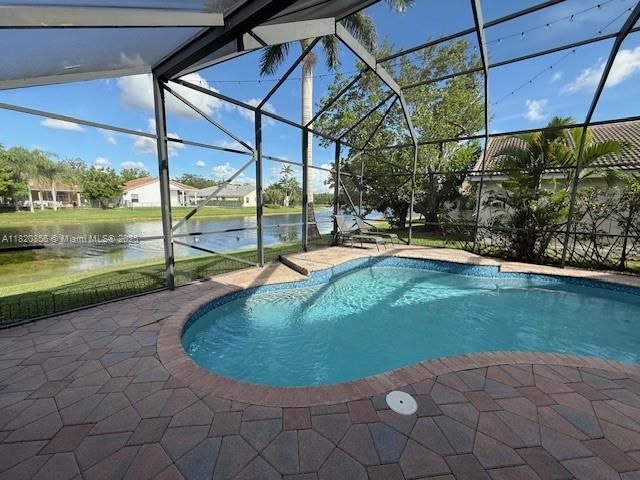 Glass Ceilings, Interior, Pool, Sun Room, Water