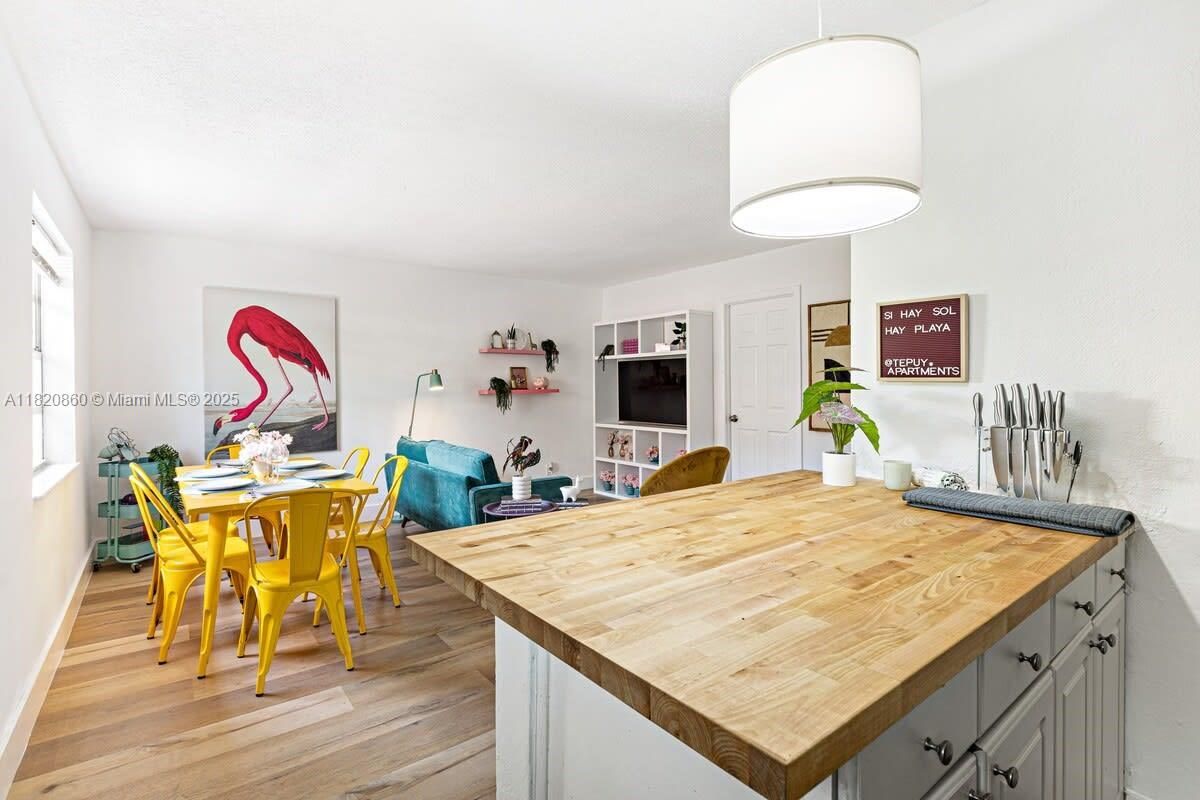 Dining room, Interior, Wood Texture Flooring
