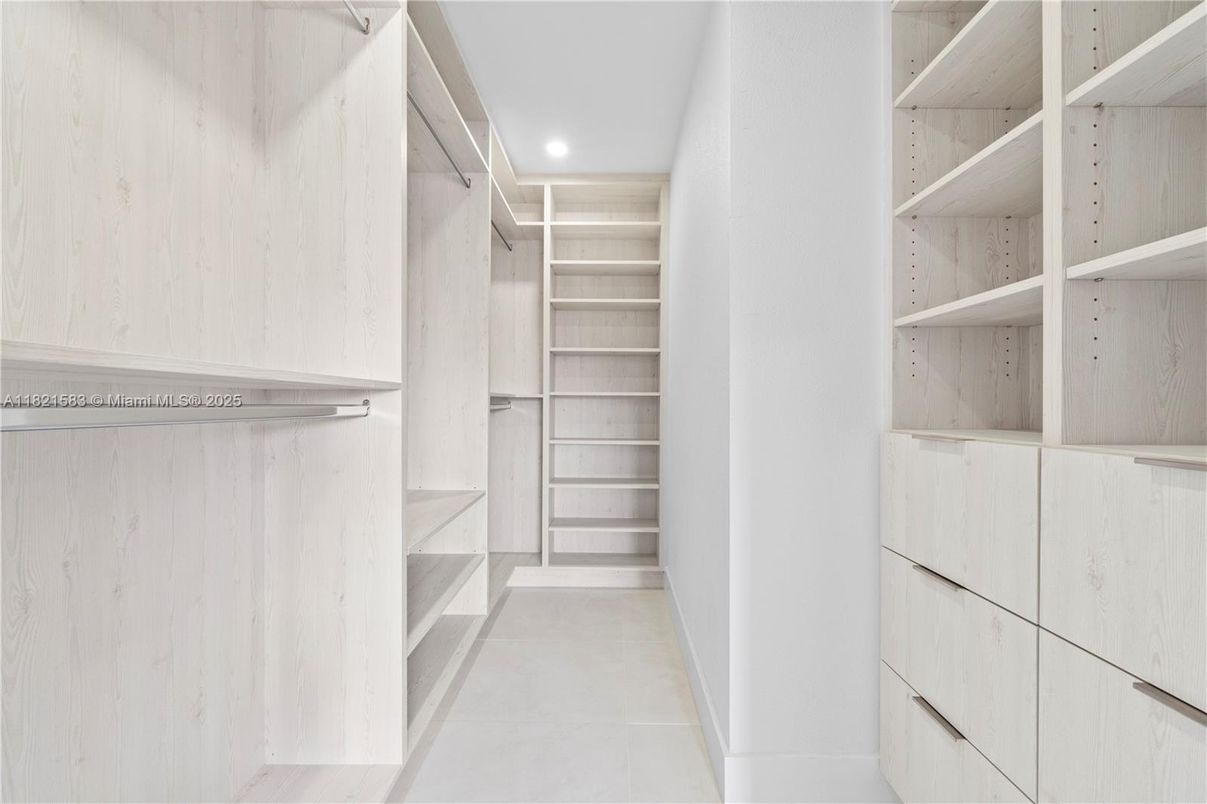 Interior, Recessed Lighting, Walk-in Closets