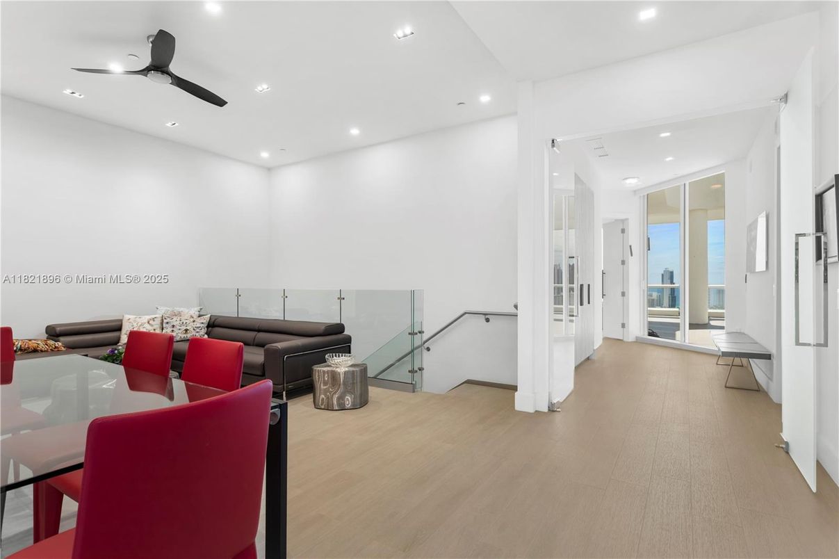 Dining room, Interior, Living room, Recessed Lighting, Wood Texture Flooring