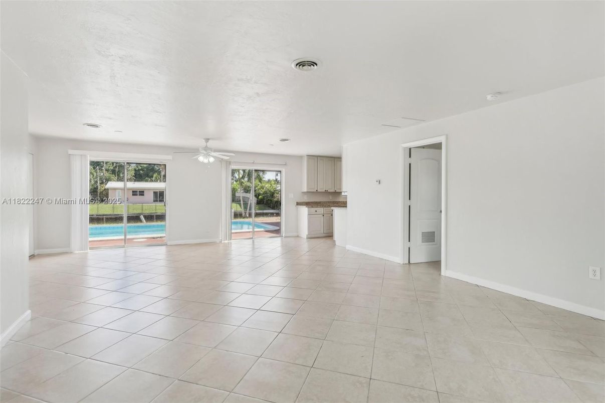 Empty room, Interior, Kitchen
