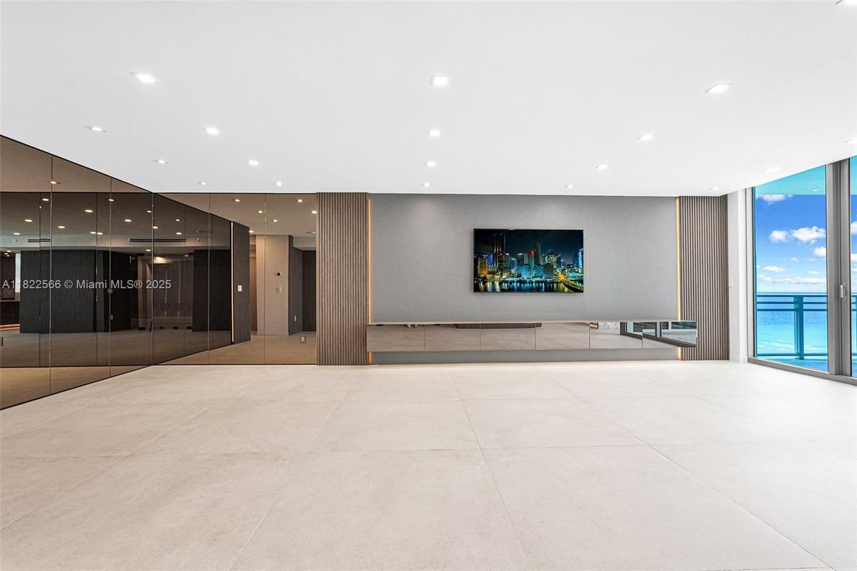 Interior, Recessed Lighting, Water