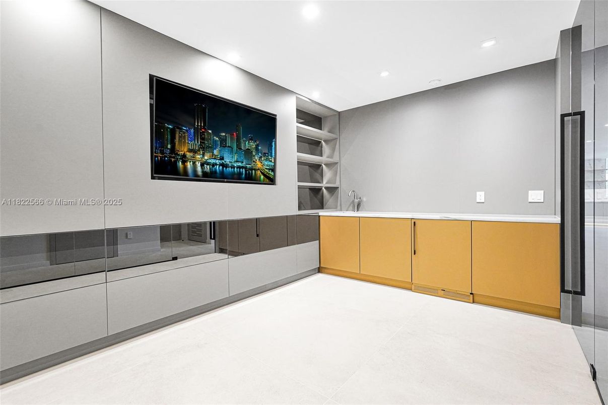 Interior, Recessed Lighting