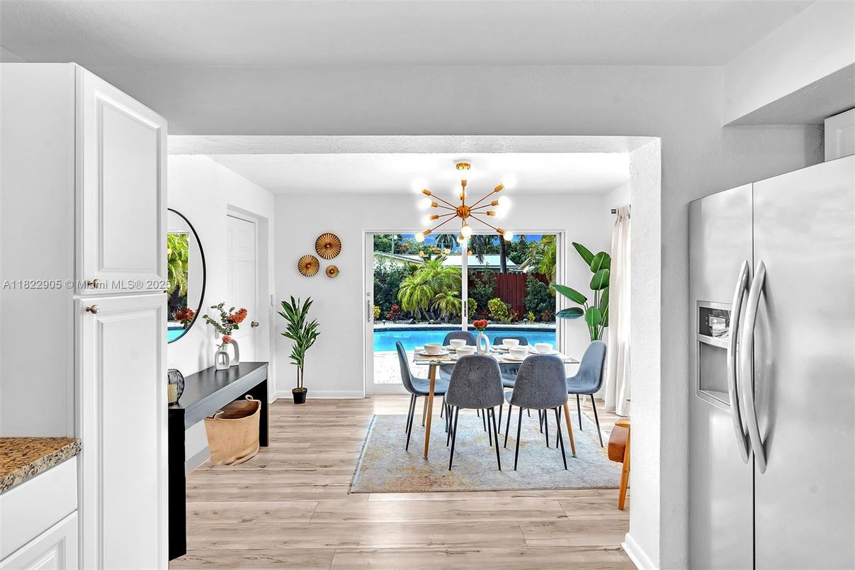 Dining room, Interior, Kitchen, Pendant Lights, Wood Texture Flooring