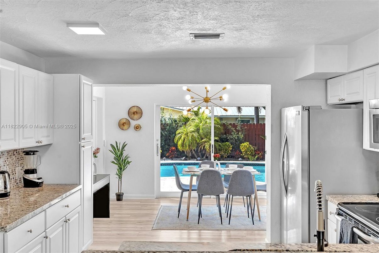 Dining room, Interior, Kitchen, Pendant Lights, Wood Texture Flooring