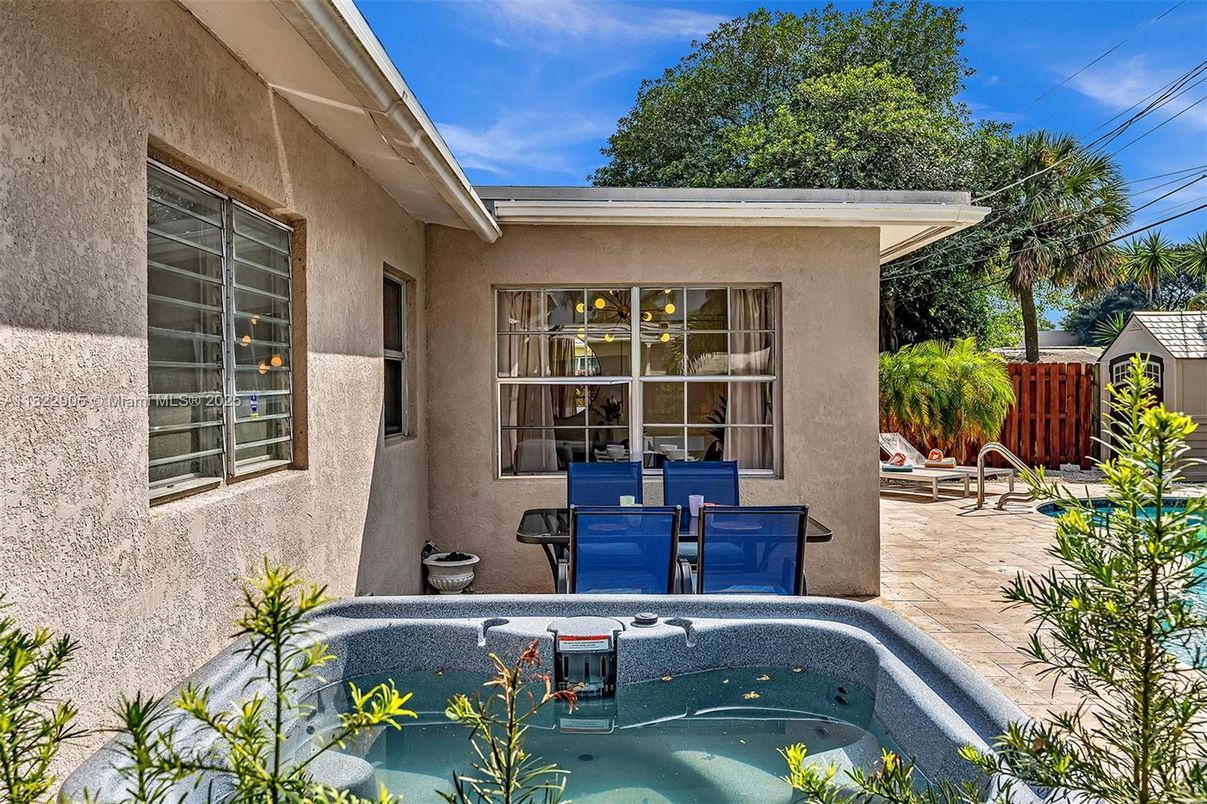 Exterior, Hot Tub