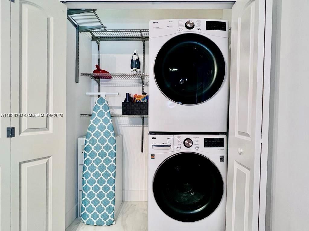 Interior, Utility Closets, Washer