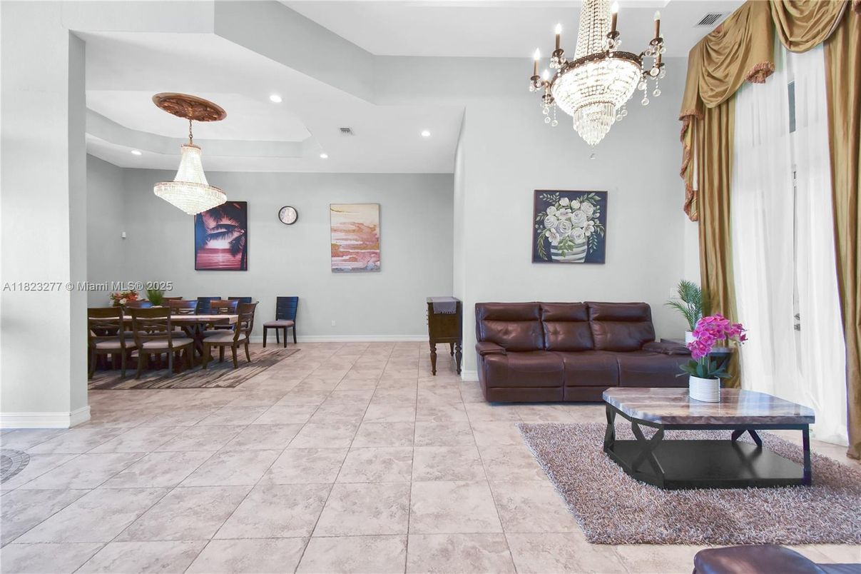 Chandelier, Dining room, Interior, Recessed Lighting