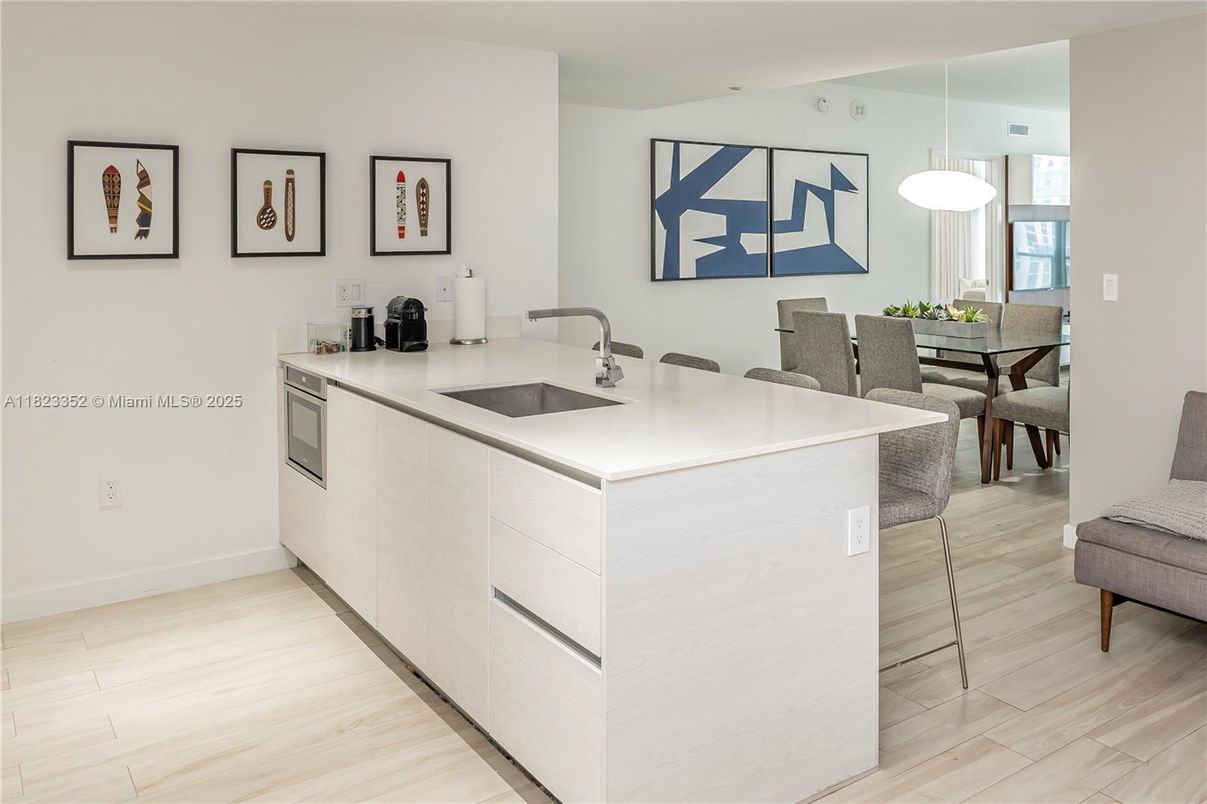 Dining room, Interior, Kitchen, Pendant Lights, Wood Texture Flooring