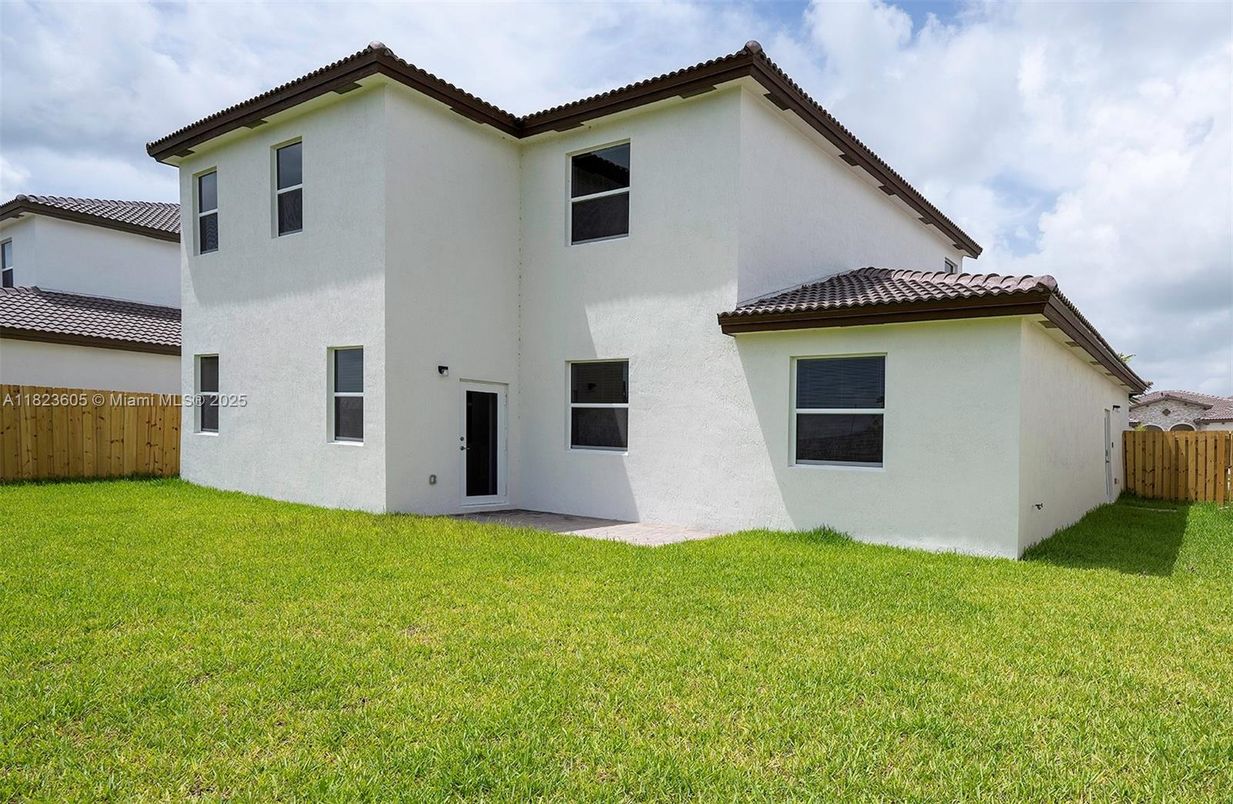 Backyard, Exterior