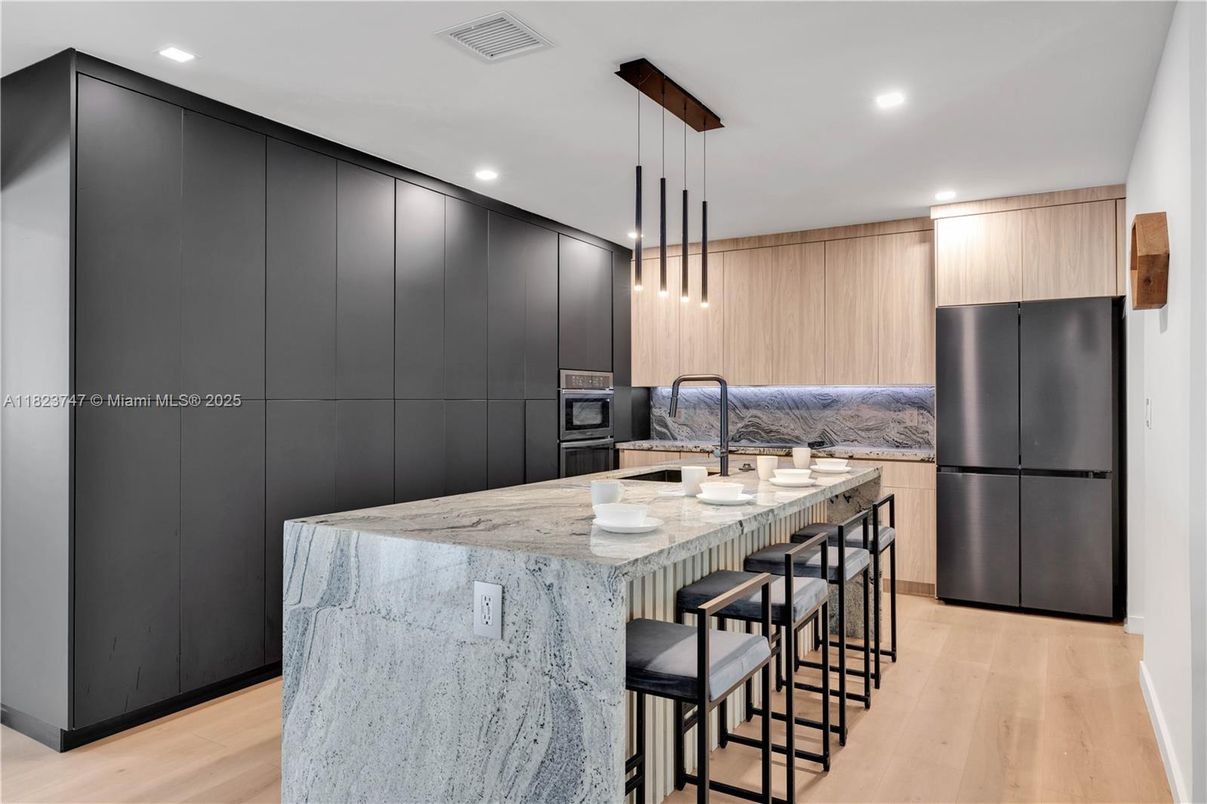 Interior, Kitchen, Pendant Lights, Recessed Lighting, Wood Texture Flooring