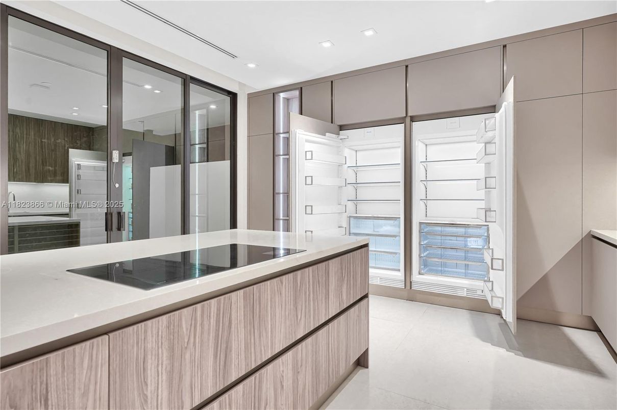 Interior, Kitchen, Recessed Lighting