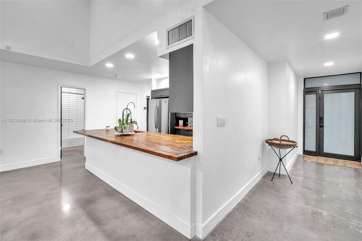 Interior, Kitchen, Recessed Lighting