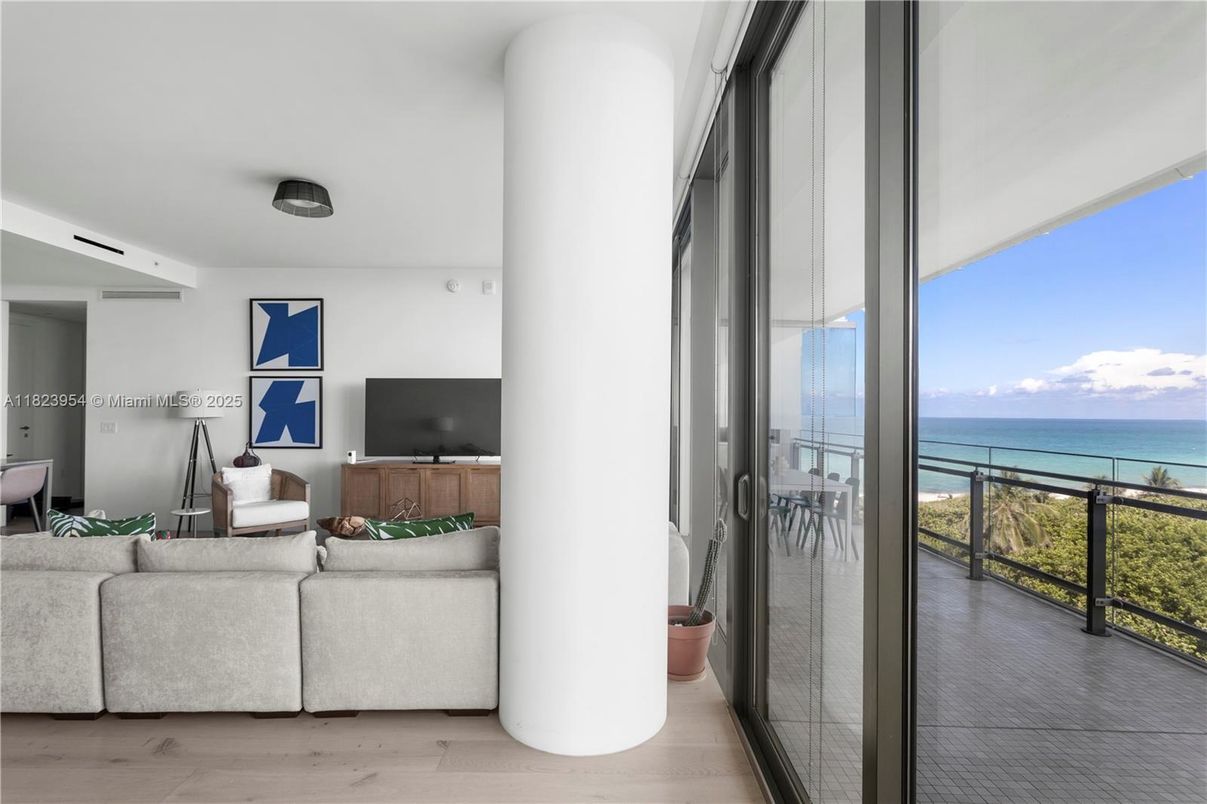 Water, Interior, Living room, Other
