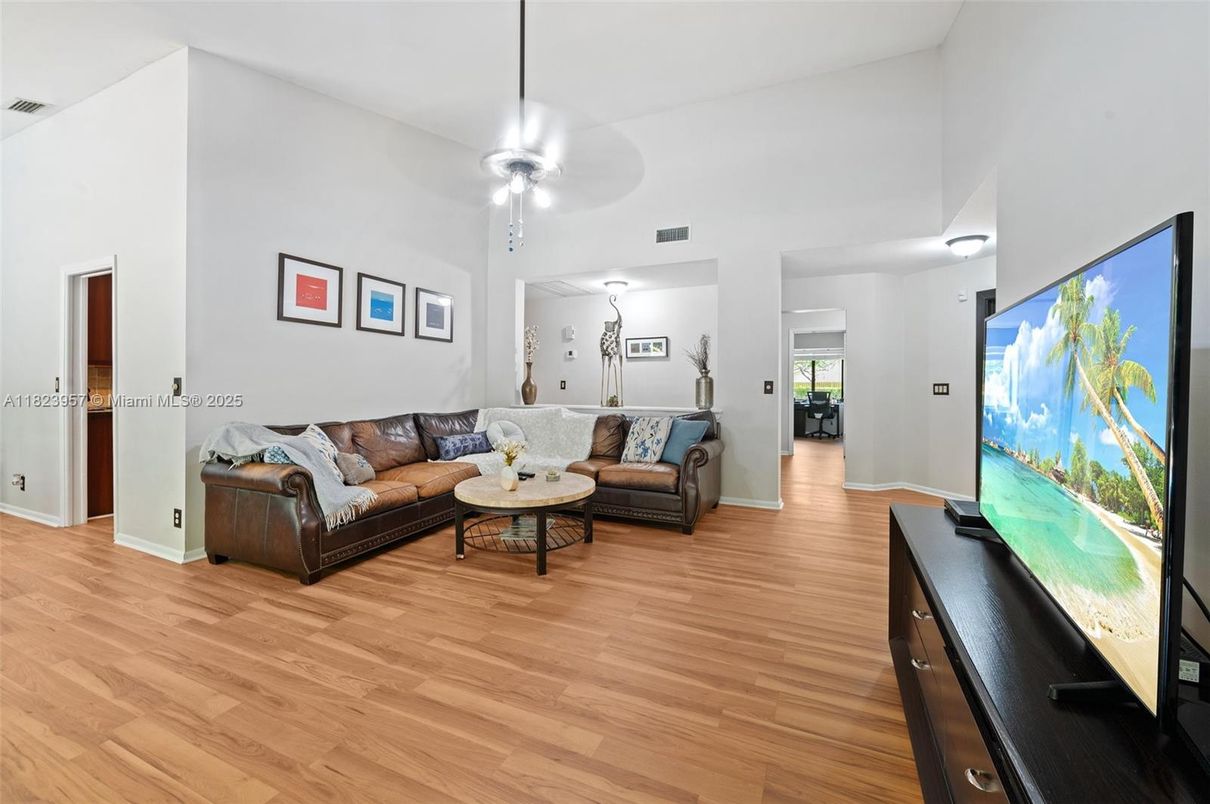 Interior, Living room, Pendant Lights, Wood Texture Flooring