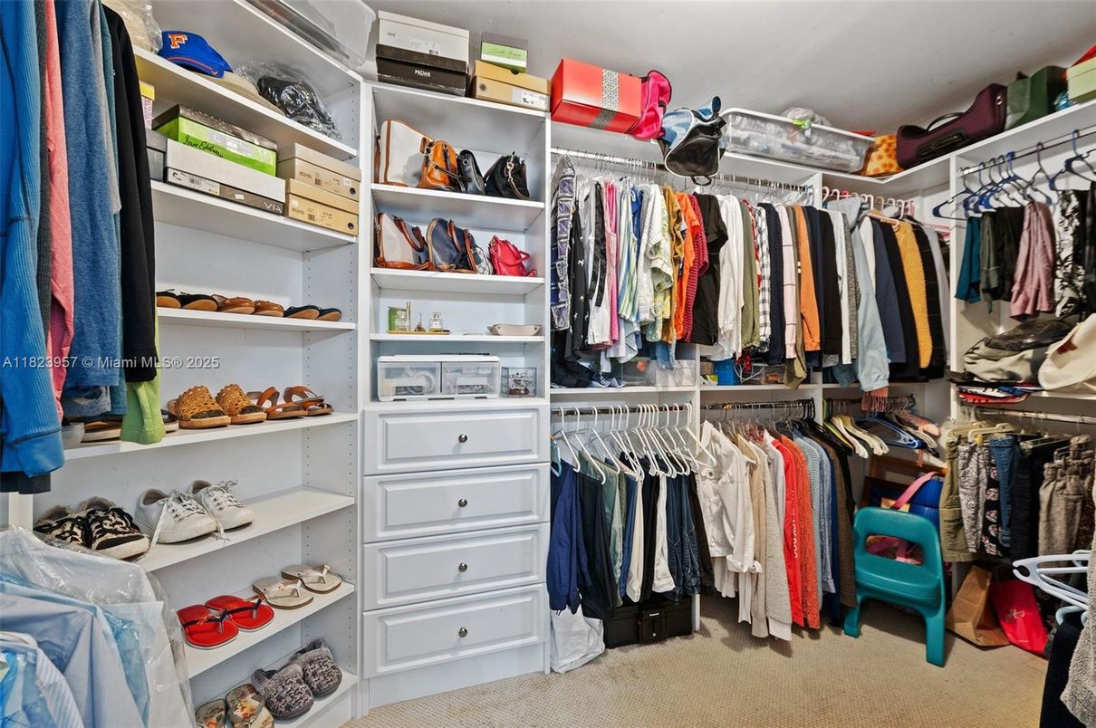 Interior, Walk-in Closets