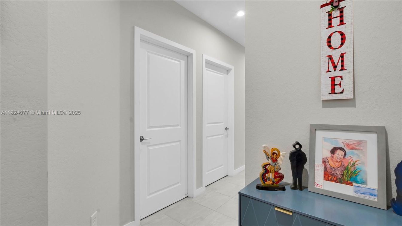 Interior, Recessed Lighting