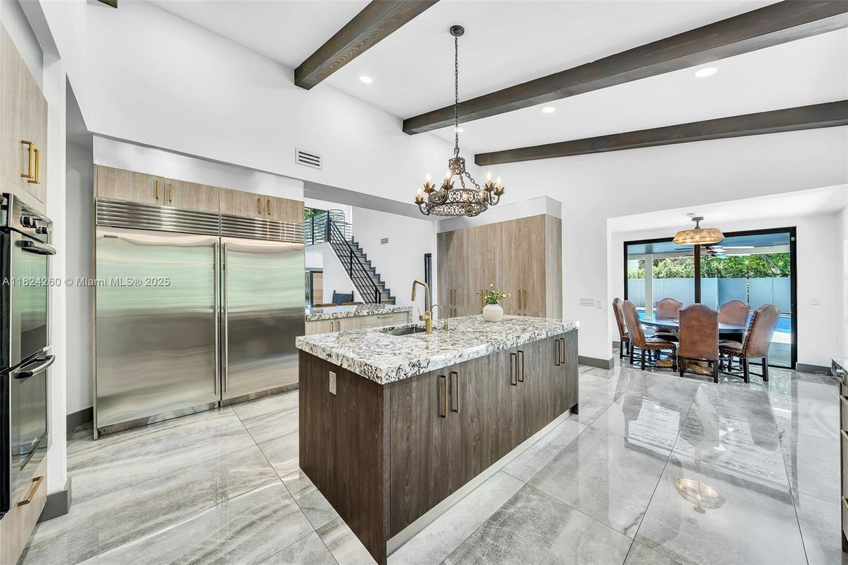 Chandelier, Dining room, Interior, Kitchen, Recessed Lighting, Stainless Steel Appliances, Wooden Beams