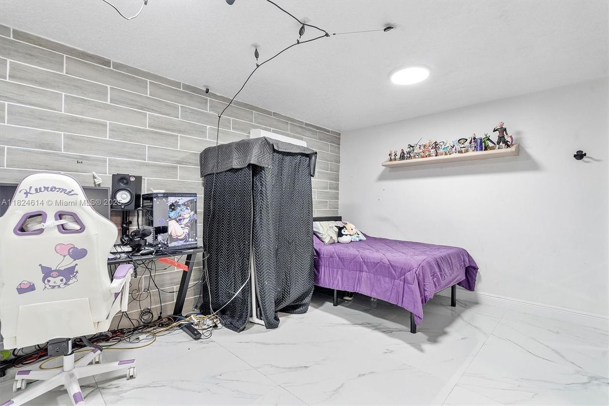 Bedroom, Interior, Marble, Recessed Lighting