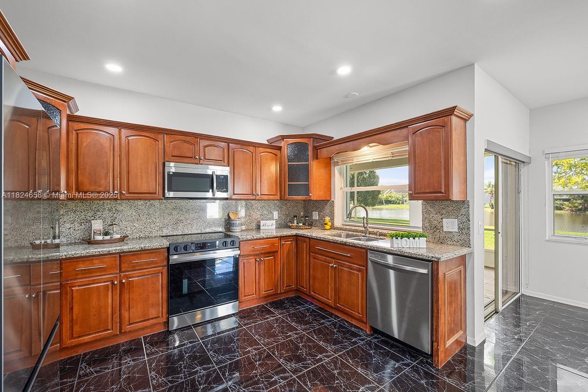 Interior, Kitchen, Marble, Recessed Lighting, Stainless Steel Appliances