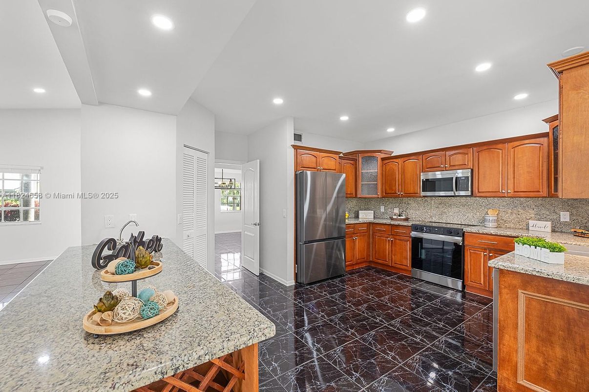 Interior, Kitchen, Marble, Recessed Lighting, Stainless Steel Appliances