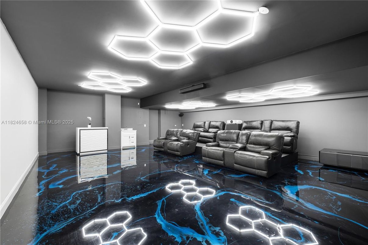 Interior, Recessed Lighting