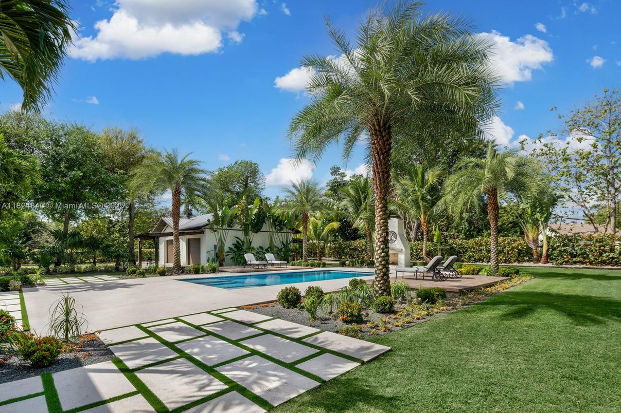 Backyard, Exterior, Pool