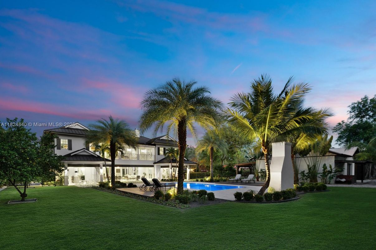 Backyard, Exterior, Pool