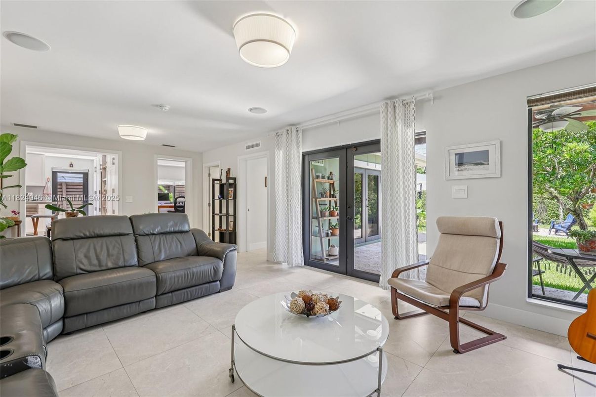 Interior, Living room