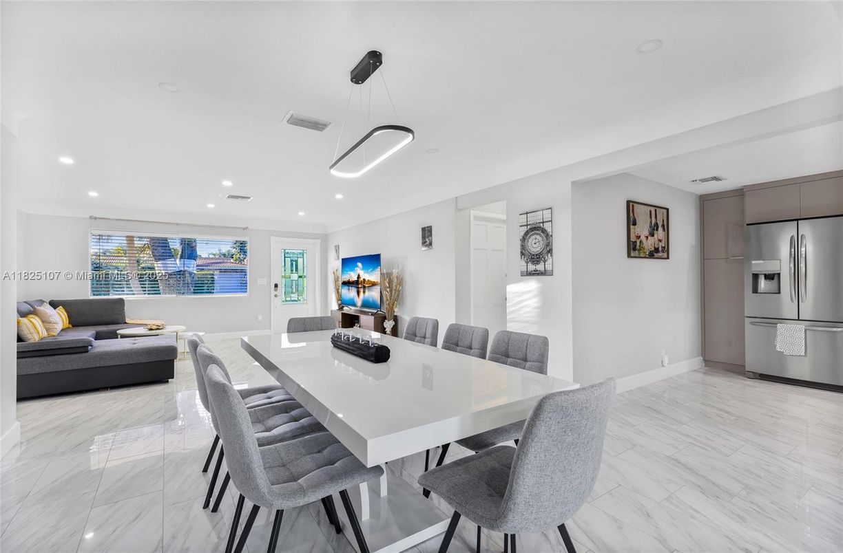 Dining room, Interior, Kitchen, Living room, Marble, Pendant Lights, Recessed Lighting, Stainless Steel Appliances