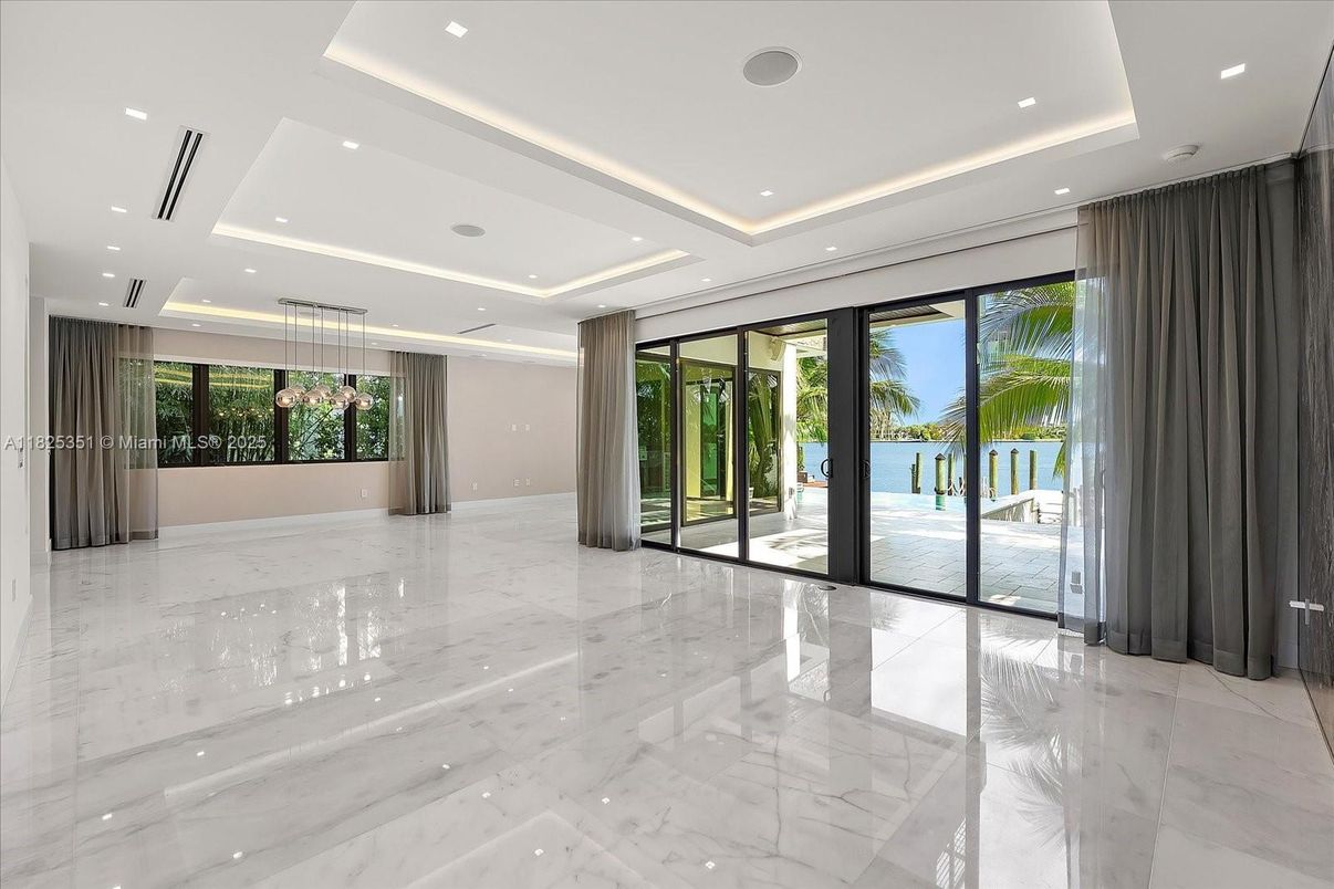 Empty room, Interior, Marble, Pendant Lights, Recessed Lighting