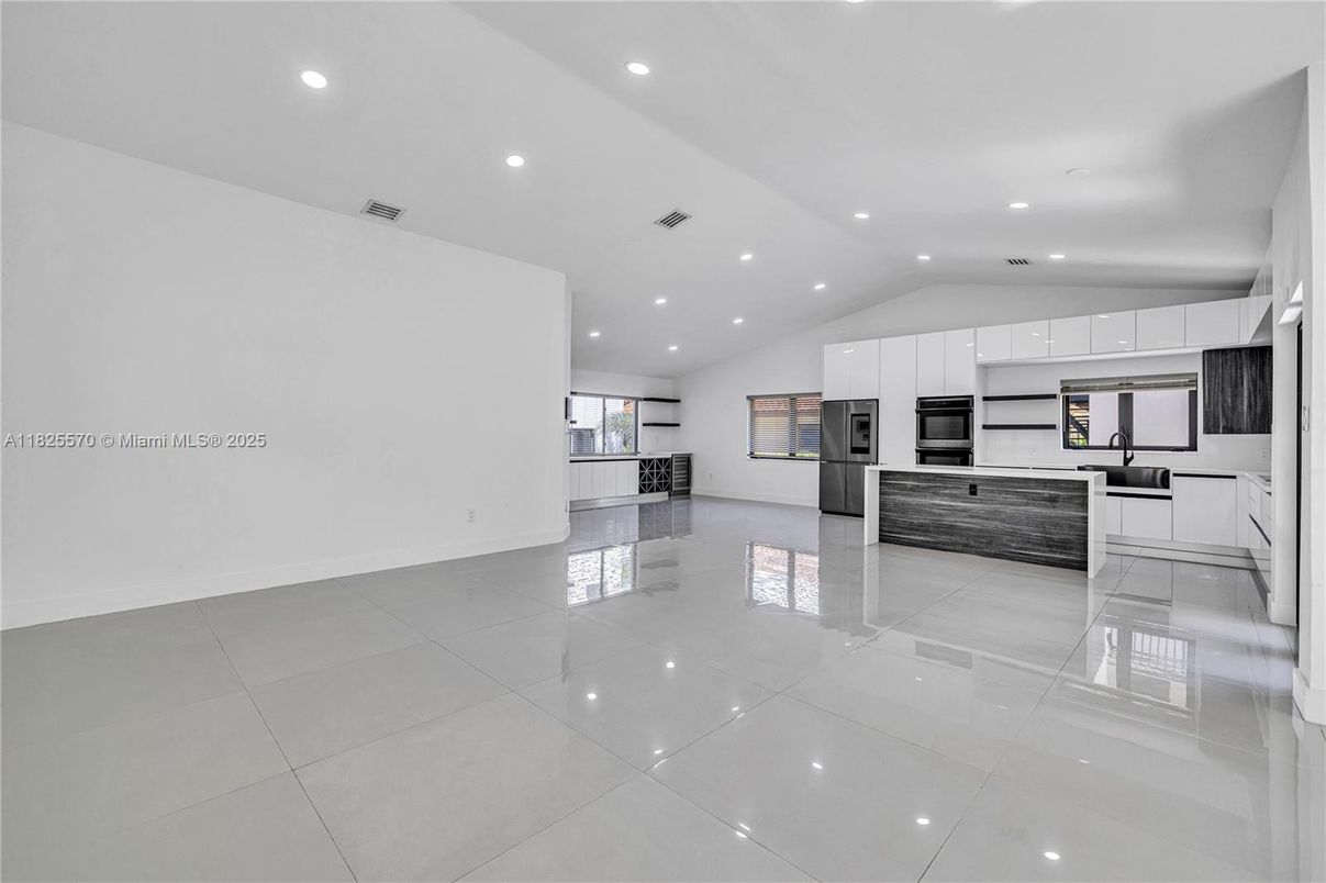 Interior, Kitchen, Recessed Lighting