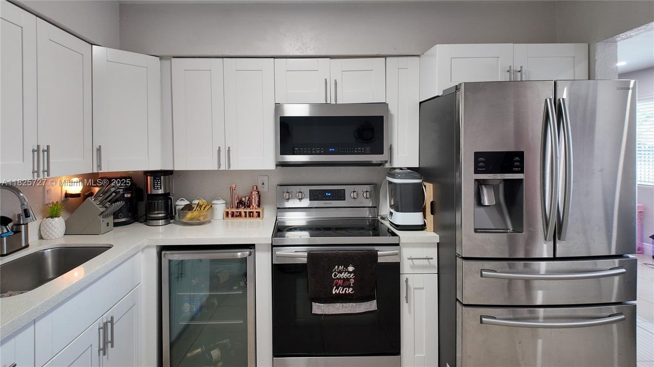 Interior, Kitchen, Stainless Steel Appliances