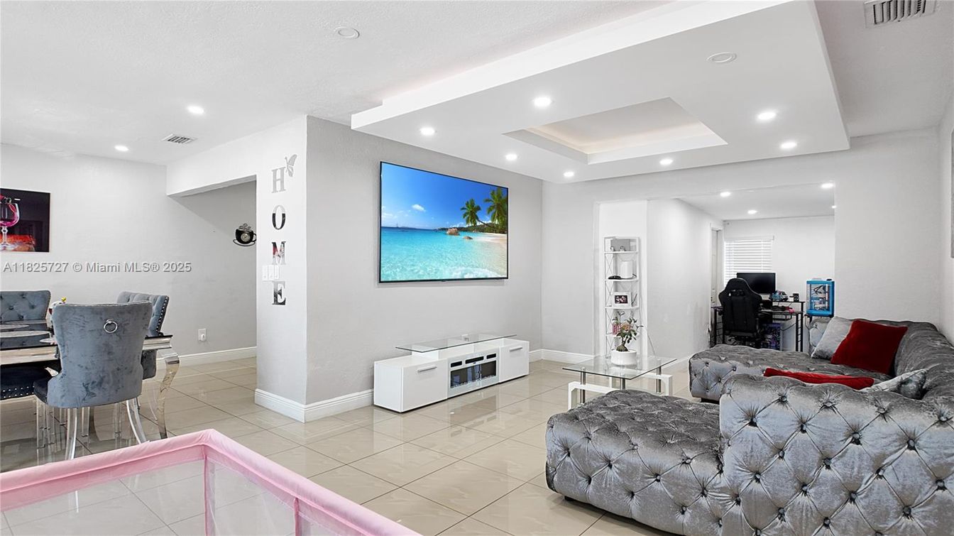 Interior, Recessed Lighting