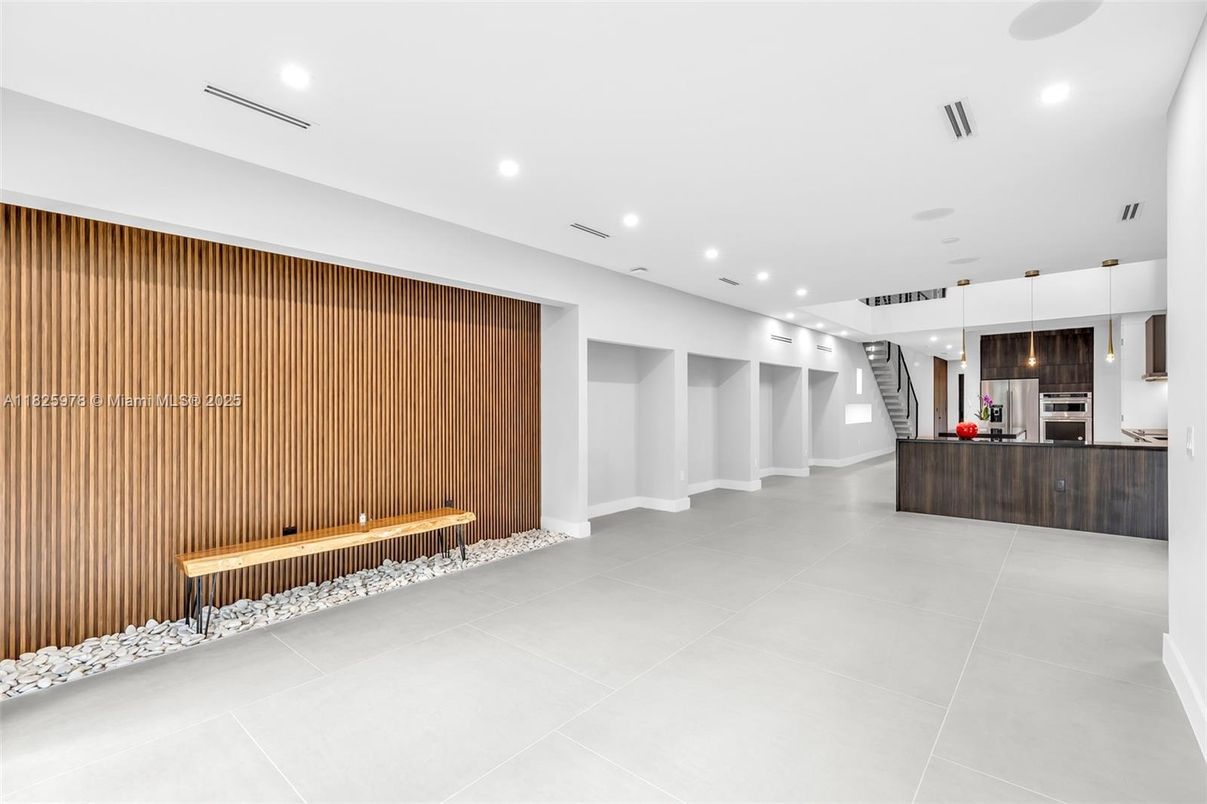 Interior, Kitchen, Pendant Lights, Recessed Lighting