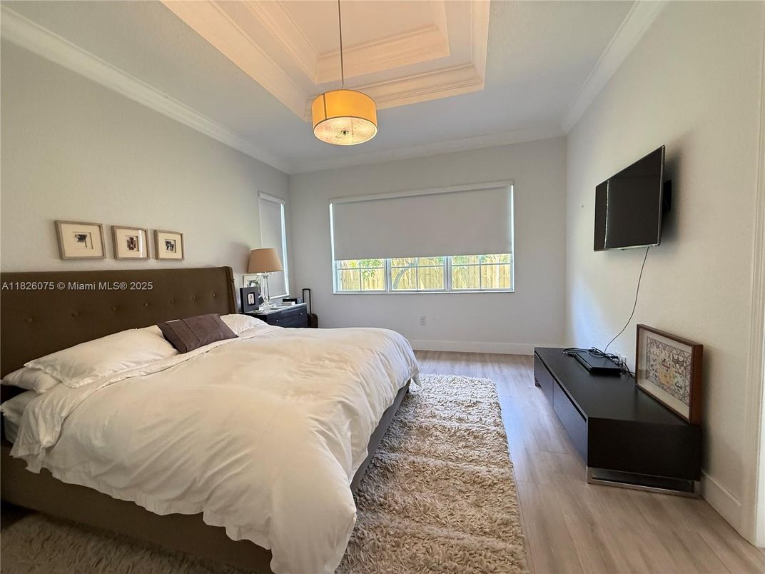 Bedroom, Interior, Pendant Lights, Wood Texture Flooring