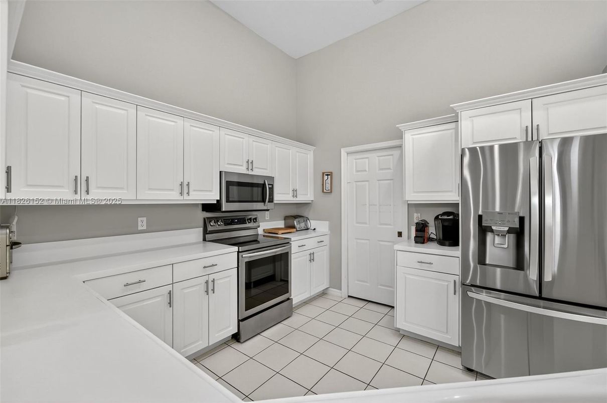 Interior, Kitchen, Stainless Steel Appliances