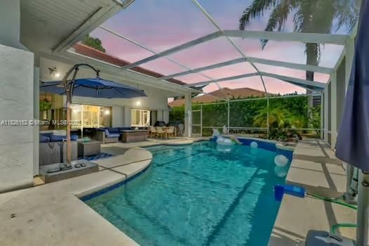 Glass Ceilings, Interior, Pool, Sun Room