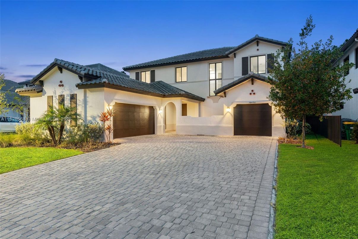 Attached, Backyard, Exterior, Facade, Mediterranean