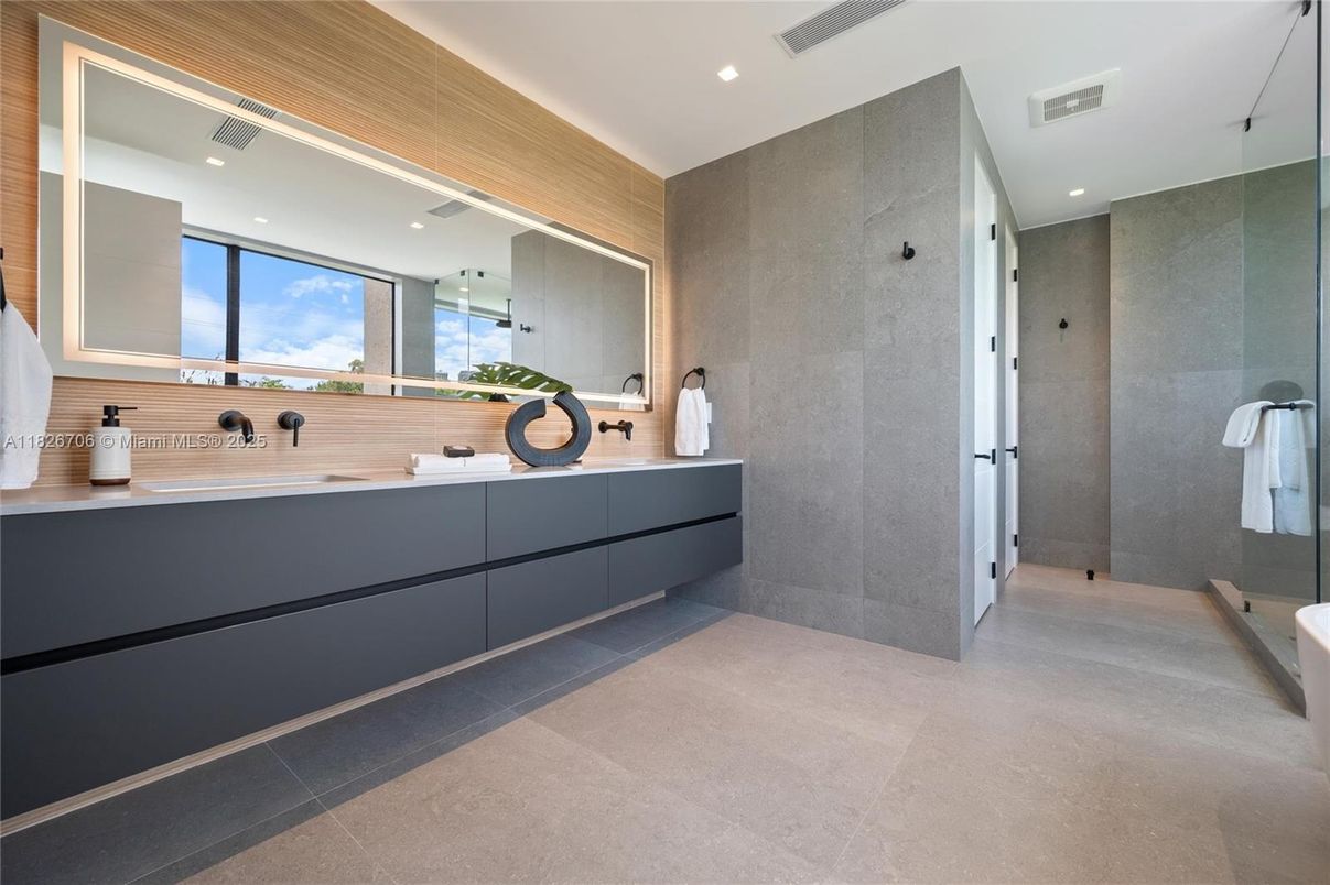 Bathroom, Dual Sink Vanities, Glass Shower, Interior, Recessed Lighting