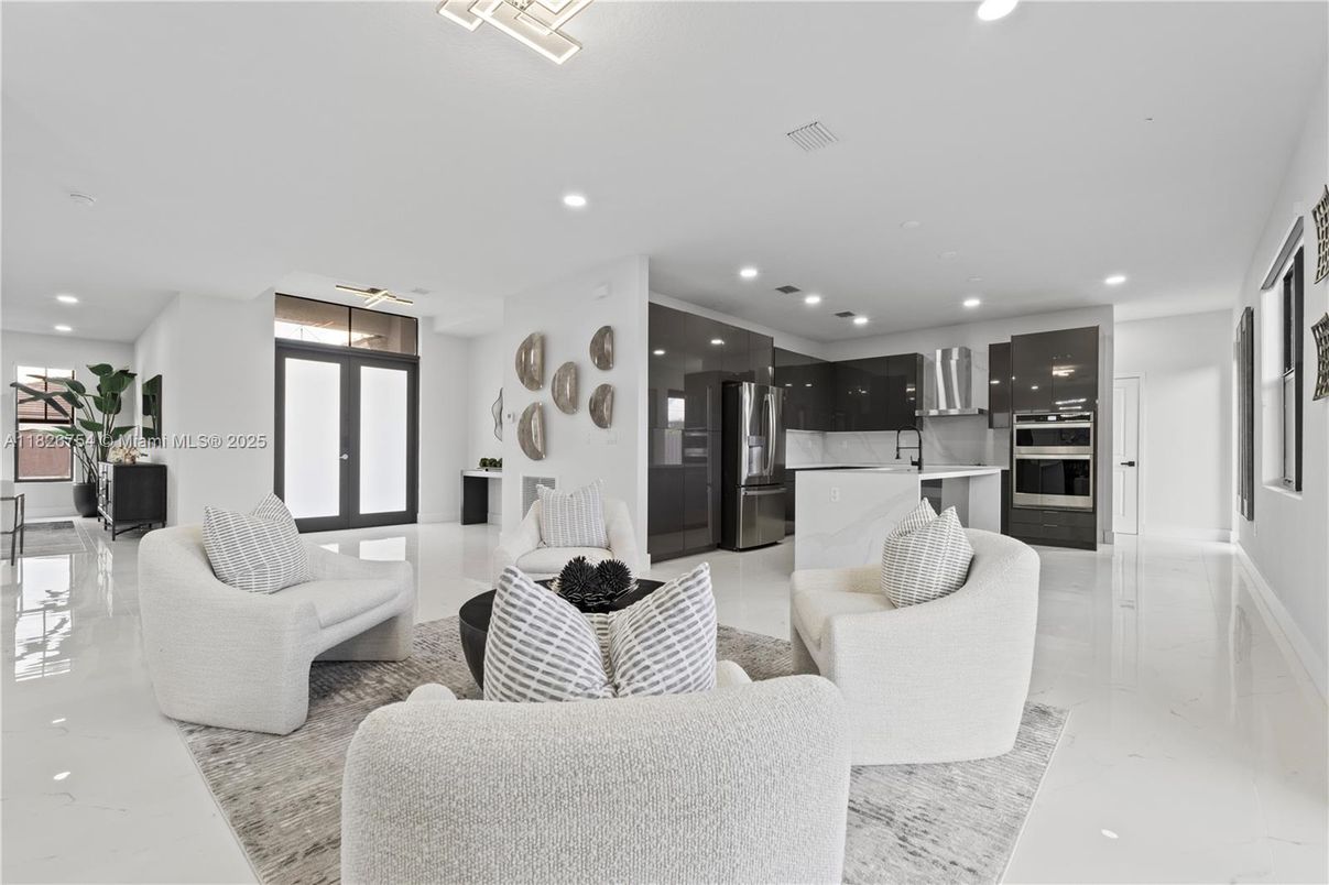 Interior, Kitchen, Living room, Recessed Lighting, Stainless Steel Appliances