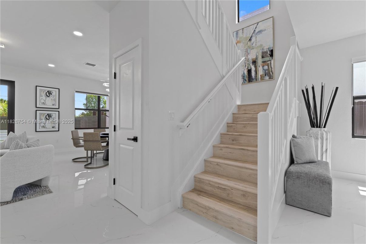 Interior, Marble, Recessed Lighting